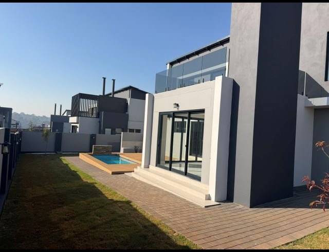 4 BEDROOM HOUSE FOR SALE IN FOUNTAINBROOK ESTATE